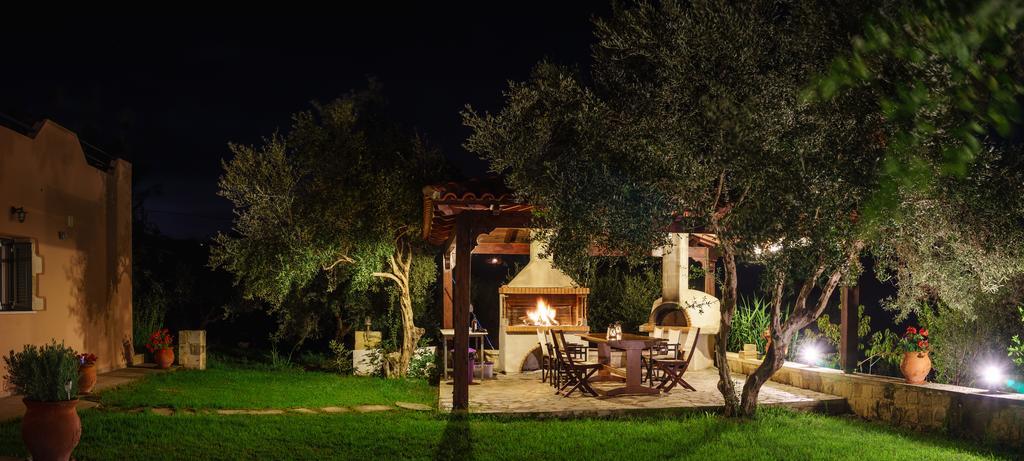 Villa Manoutsio Episkopi  Luaran gambar